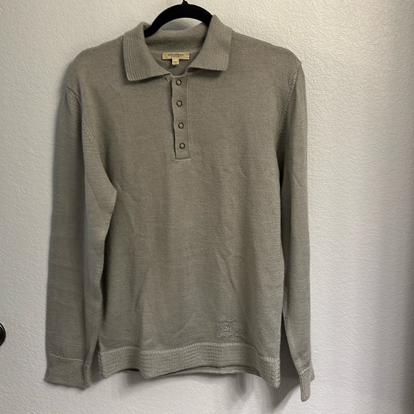 Men’s Burberry snap front sweater size small